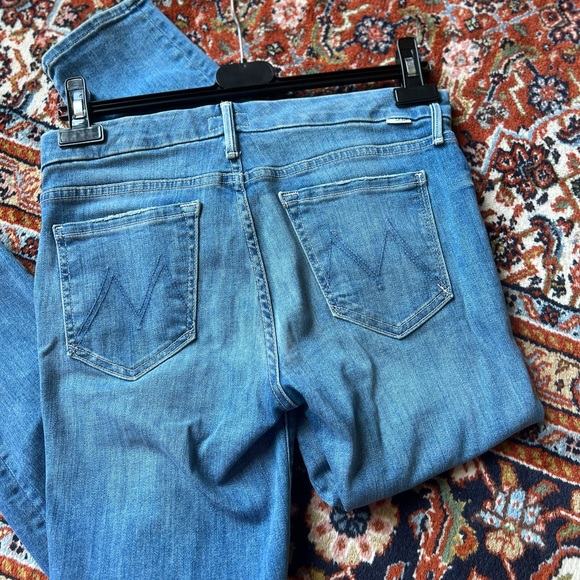 Mother Denim The Looker crop in Well Played. Great gently used condition. - Picture 6 of 9